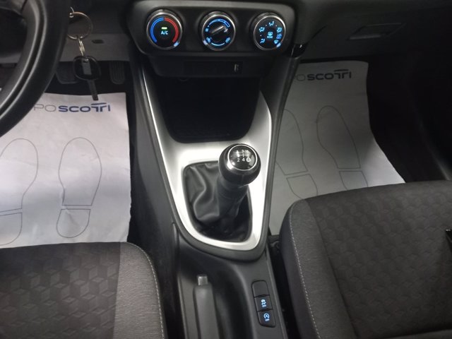 TOYOTA Yaris 1.0 active