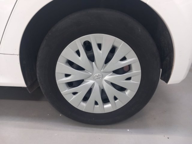 TOYOTA Yaris 1.0 active