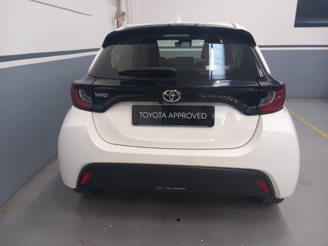 TOYOTA Yaris 1.0 active