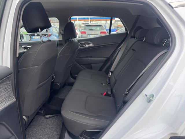 KIA Sportage 1.6 crdi mhev business dct