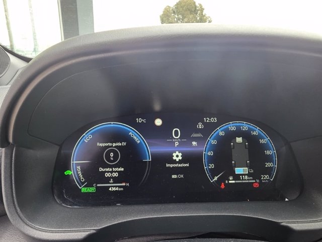 TOYOTA Yaris 1.5h 130 gr sport