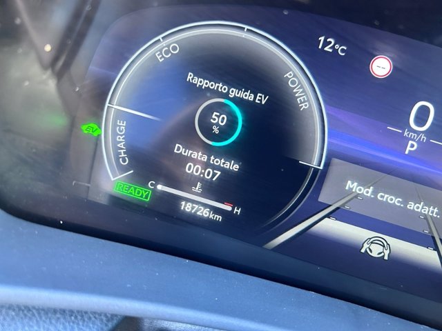 TOYOTA C-HR 1.8 HV Trend