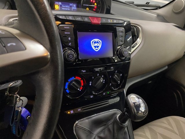 LANCIA Ypsilon 0.9 t.air gold s&s 85cv dfn