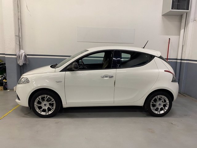 LANCIA Ypsilon 0.9 t.air gold s&s 85cv dfn