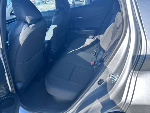 TOYOTA C-hr 1.8h trend e-cvt