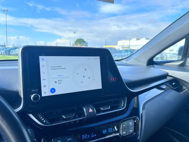 TOYOTA C-hr 1.8h trend e-cvt