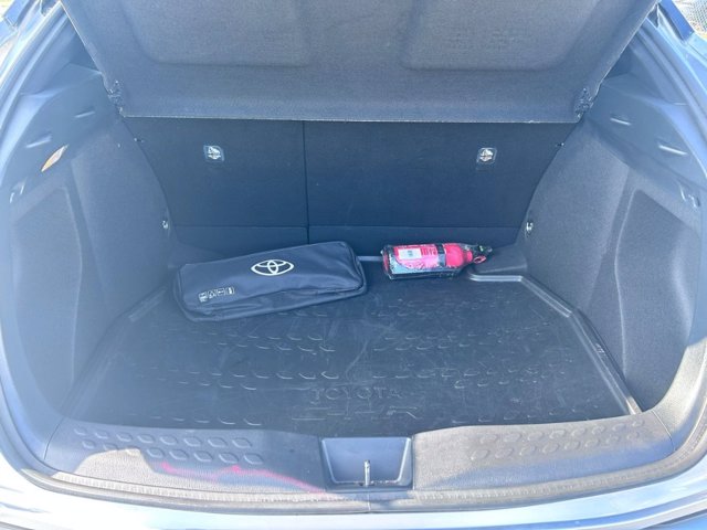 TOYOTA C-hr 1.8h trend e-cvt