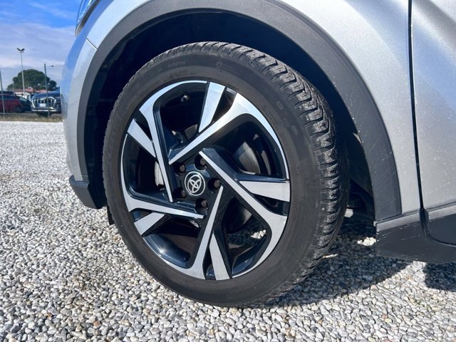 TOYOTA C-hr 1.8h trend e-cvt