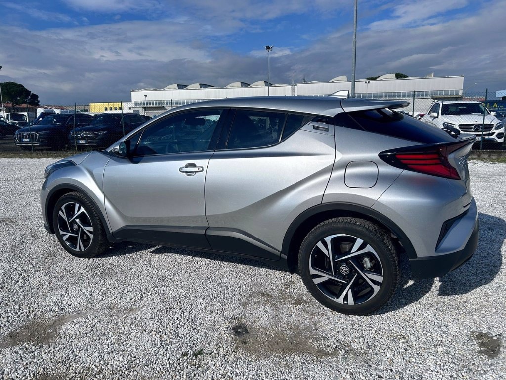 TOYOTA C-hr 1.8h trend e-cvt