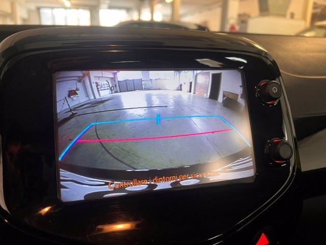 TOYOTA Aygo 1.0 VVT-i 69 CV 5 porte x-play