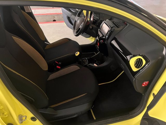 TOYOTA Aygo 1.0 VVT-i 69 CV 5 porte x-play