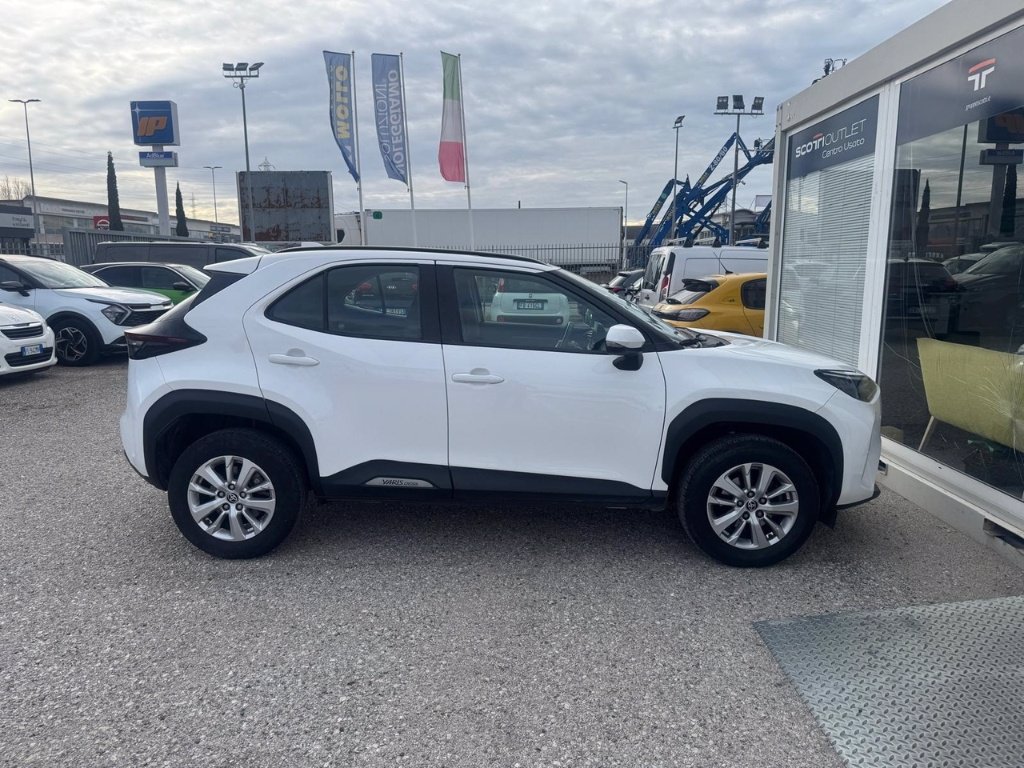 TOYOTA Yaris Cross 1.5 Hybrid 5p. E-CVT Active