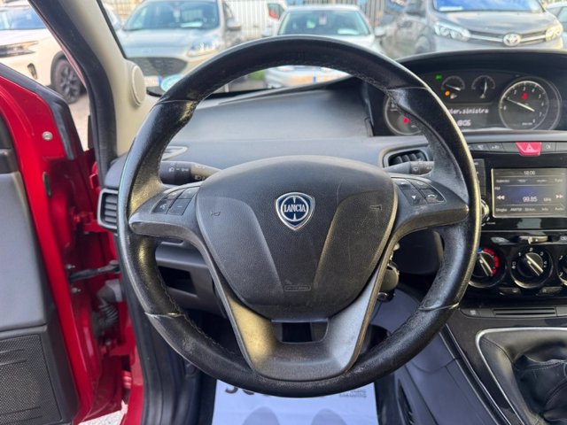 LANCIA Ypsilon 1.2 silver 69cv