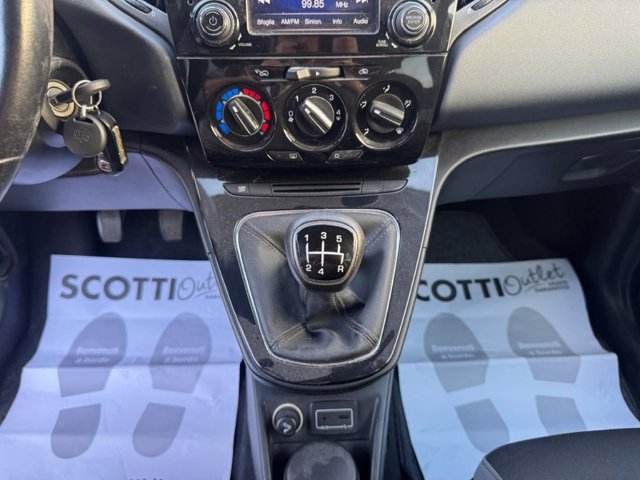 LANCIA Ypsilon 1.2 silver 69cv