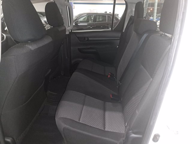 TOYOTA Hilux 2.4 d-4d double cab comfort 4wd