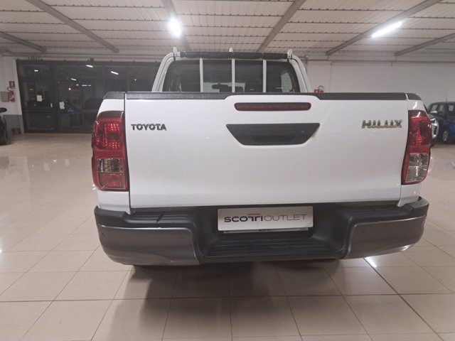 TOYOTA Hilux 2.4 d-4d double cab comfort 4wd