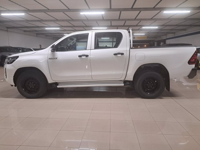 TOYOTA Hilux 2.4 d-4d double cab comfort 4wd