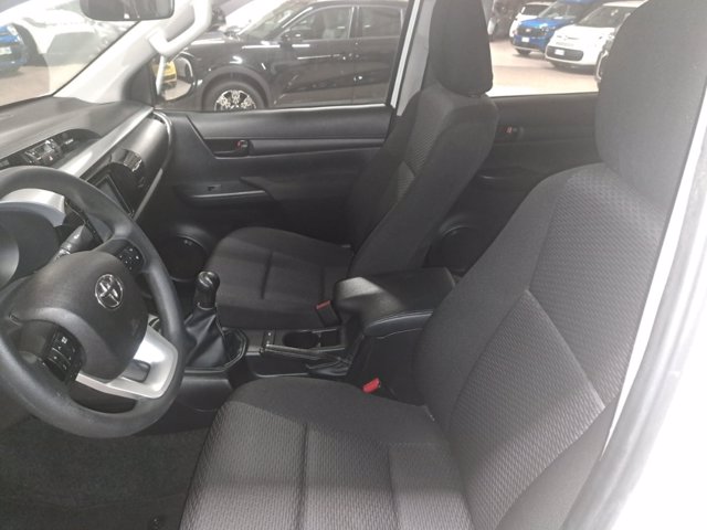 TOYOTA Hilux 2.4 d-4d double cab comfort 4wd