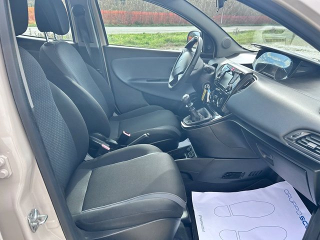 LANCIA Ypsilon 1.2 gold 69cv my16