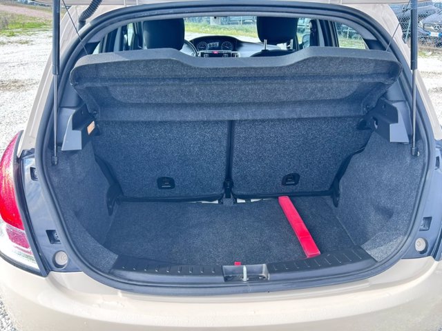 LANCIA Ypsilon 1.2 gold 69cv my16