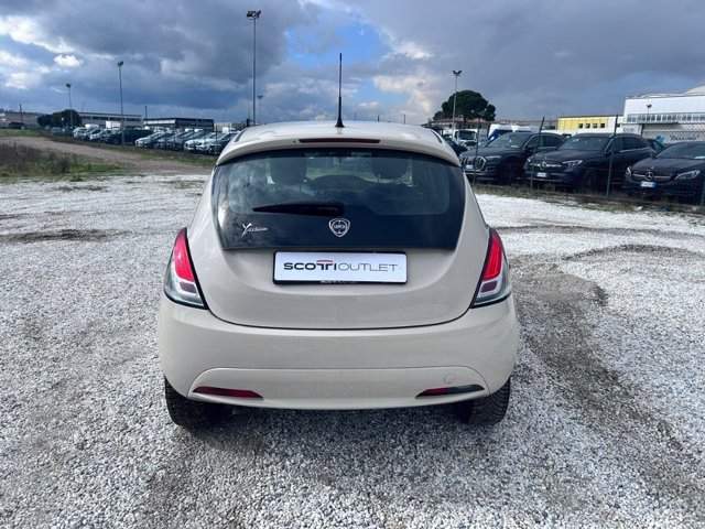 LANCIA Ypsilon 1.2 gold 69cv my16