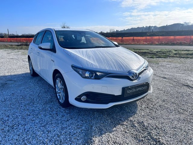 TOYOTA Auris 1.8h active cvt my17