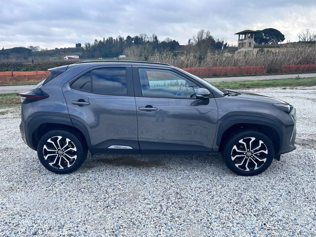 TOYOTA Yaris cross 1.5h trend fwd 116cv e-cvt