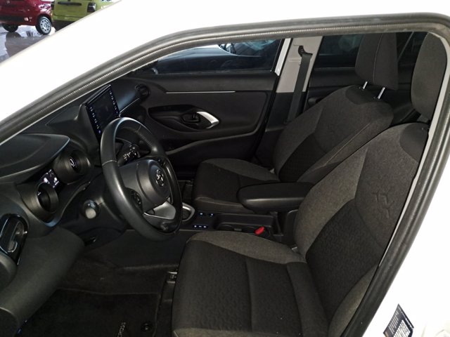 TOYOTA Yaris Cross 1.5 Hybrid 5p. E-CVT Active