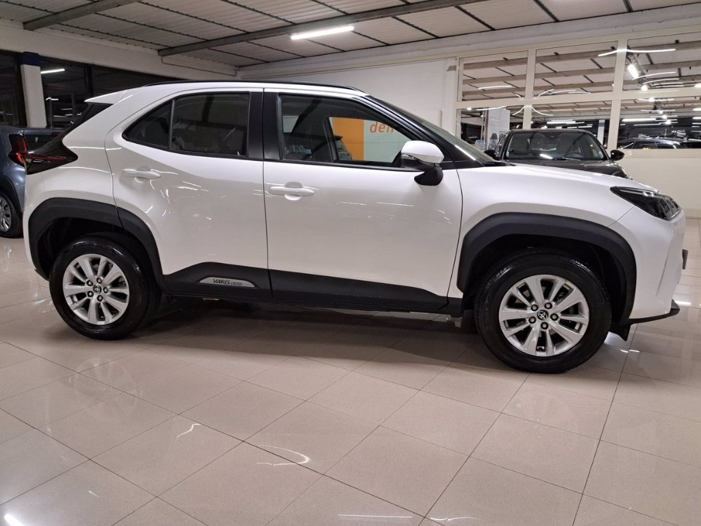 TOYOTA Yaris Cross 1.5 Hybrid 5p. E-CVT Active