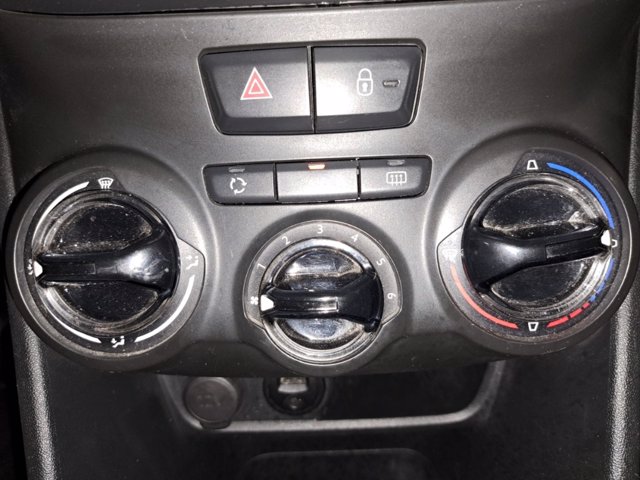 PEUGEOT 208 5p 1.2 puretech active 82cv