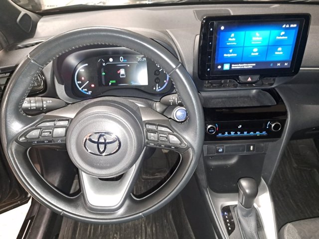 TOYOTA Yaris Cross 1.5 Hybrid 5p. E-CVT AWD-i Trend