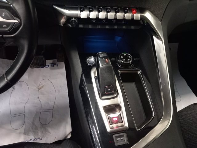 PEUGEOT 5008 1.2 PureTech Turbo 130cv Allure EAT