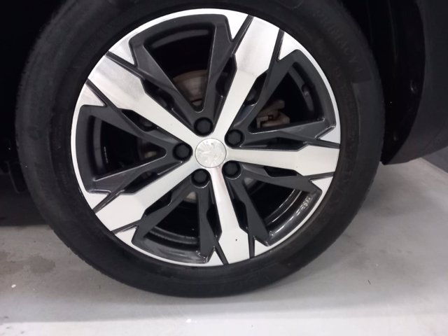 PEUGEOT 5008 1.2 PureTech Turbo 130cv Allure EAT