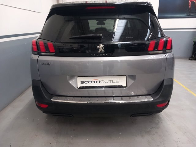 PEUGEOT 5008 1.2 PureTech Turbo 130cv Allure EAT