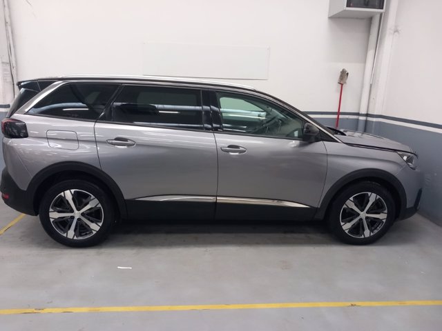 PEUGEOT 5008 1.2 PureTech Turbo 130cv Allure EAT