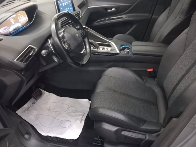 PEUGEOT 5008 1.2 PureTech Turbo 130cv Allure EAT