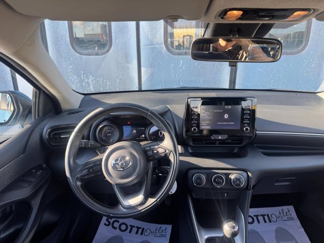 TOYOTA Yaris 1.0 trend