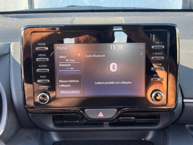 TOYOTA Yaris 1.0 trend