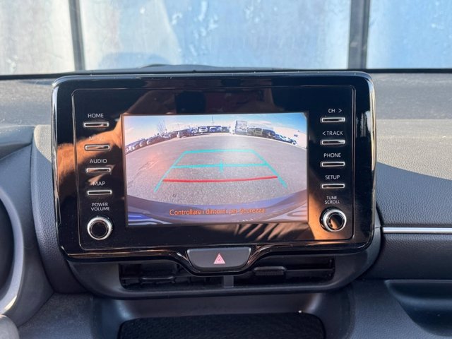 TOYOTA Yaris 1.0 trend