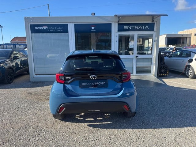 TOYOTA Yaris 1.0 trend