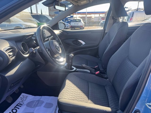 TOYOTA Yaris 1.0 trend