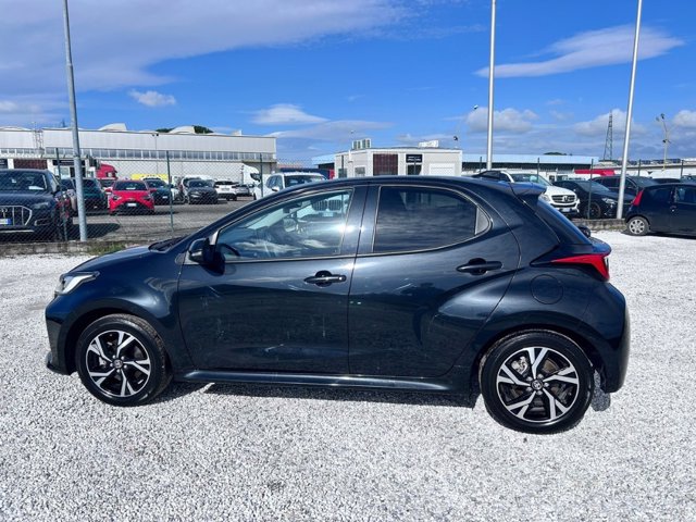 TOYOTA Yaris 1.5h trend