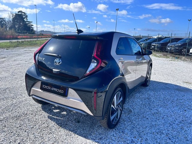 TOYOTA Aygo x 1.0 lounge 72cv s-cvt