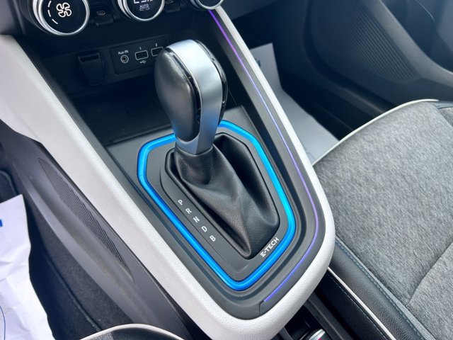 RENAULT Clio 1.6 e-tech hybrid serie limitata 140cv auto