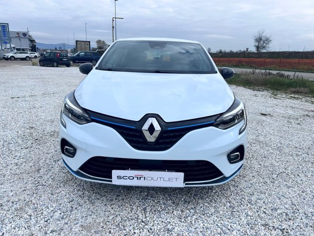 RENAULT Clio 1.6 e-tech hybrid serie limitata 140cv auto