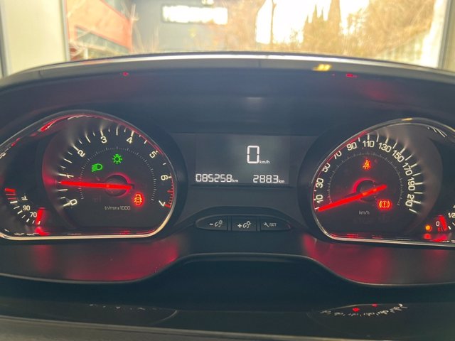 PEUGEOT 208 1.2 VTi 82 CV 5 porte Active