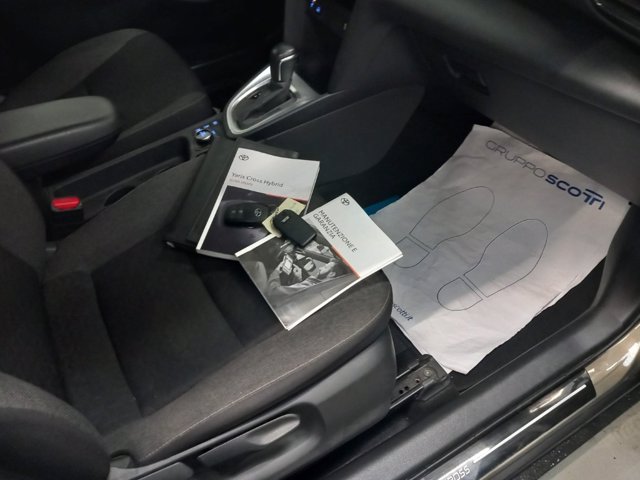 TOYOTA Yaris cross 1.5h trend awd-i 116cv e-cvt