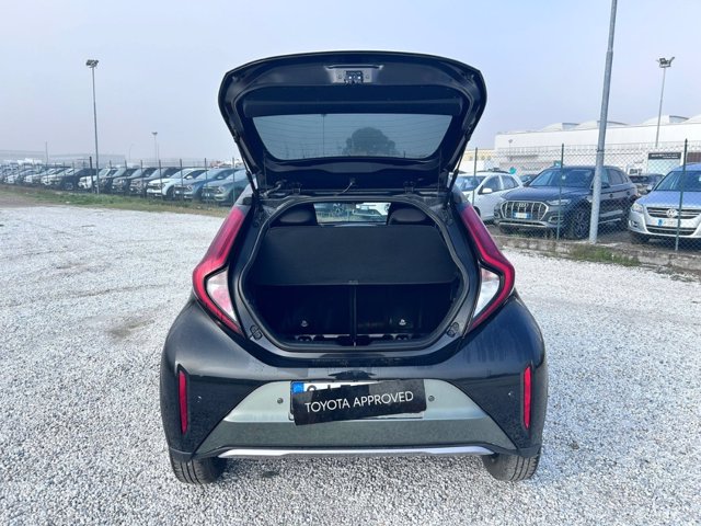 TOYOTA Aygo x 1.0 lounge air 72cv s-cvt
