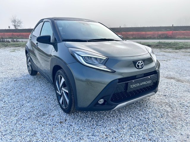 TOYOTA Aygo x 1.0 lounge air 72cv s-cvt
