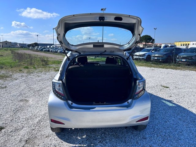 TOYOTA Yaris 5p 1.0 lounge c/cl